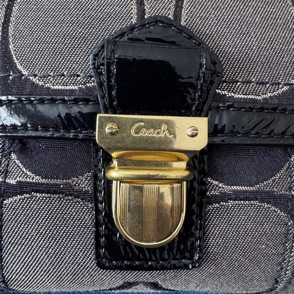 Coach
Coach Black/Grey Signature Canvas and
Patent‎ Leather Shoulder Bag - Picture 5 of 12